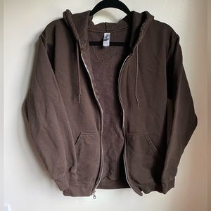 Brown Zip Up Gildan Hoodie ( size S )